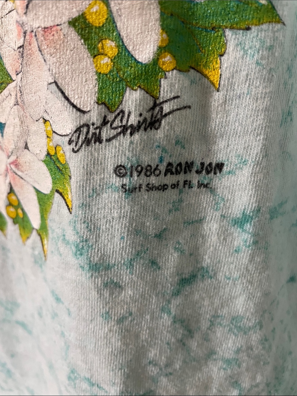 Vintage 1986 Ron Jon Surf Shop Single Stitch Graphic Tee with Acid Wash Size XL